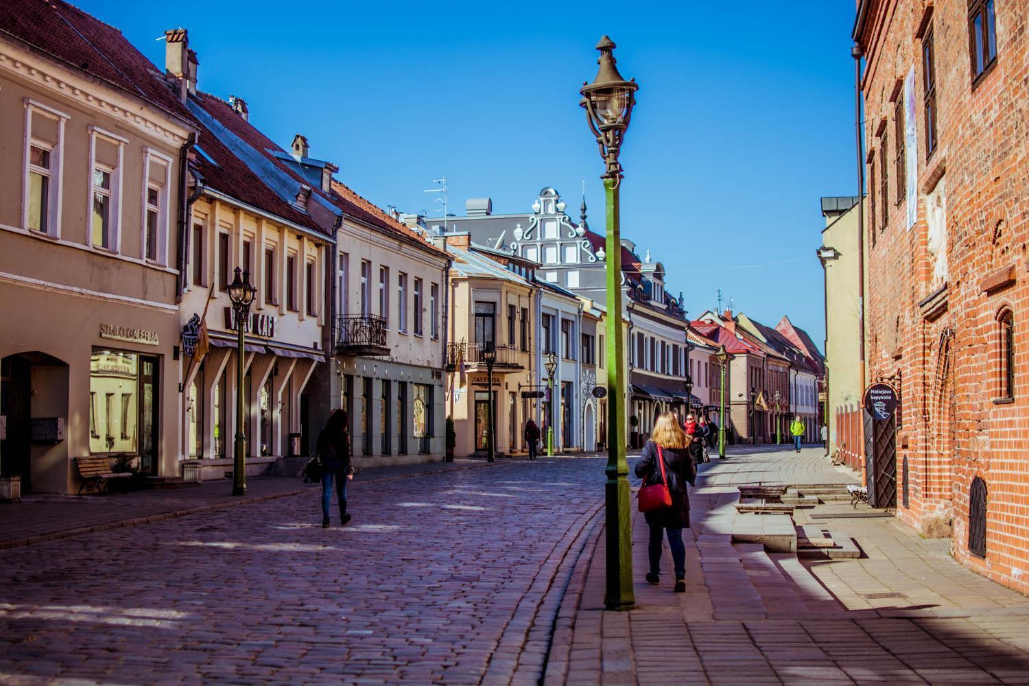 Picturesque Old Town Apartment With Charming Balcony Kaunas Bagian luar foto